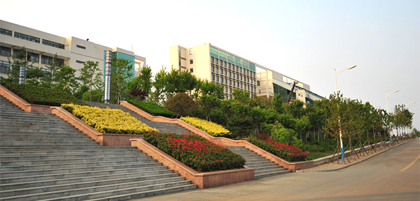 青島黃海學(xué)院 - 最美大學(xué)