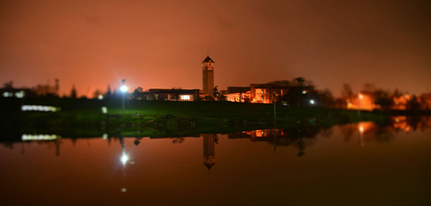 成都東軟學(xué)院 - 最美大學(xué)